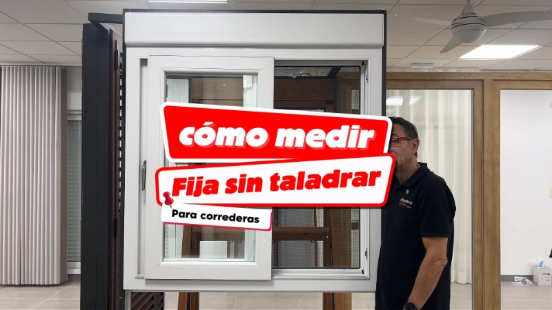 Cómo tomar medidas para una mosquitera fija de ventana corredera sin taladrar